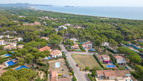 Building plot near Pals beach, Costa Brava