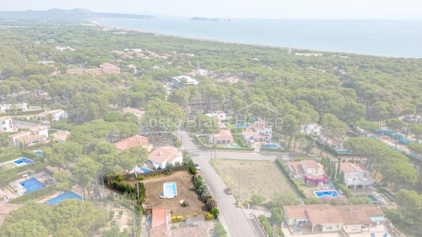 Building plot near Pals beach, Costa Brava