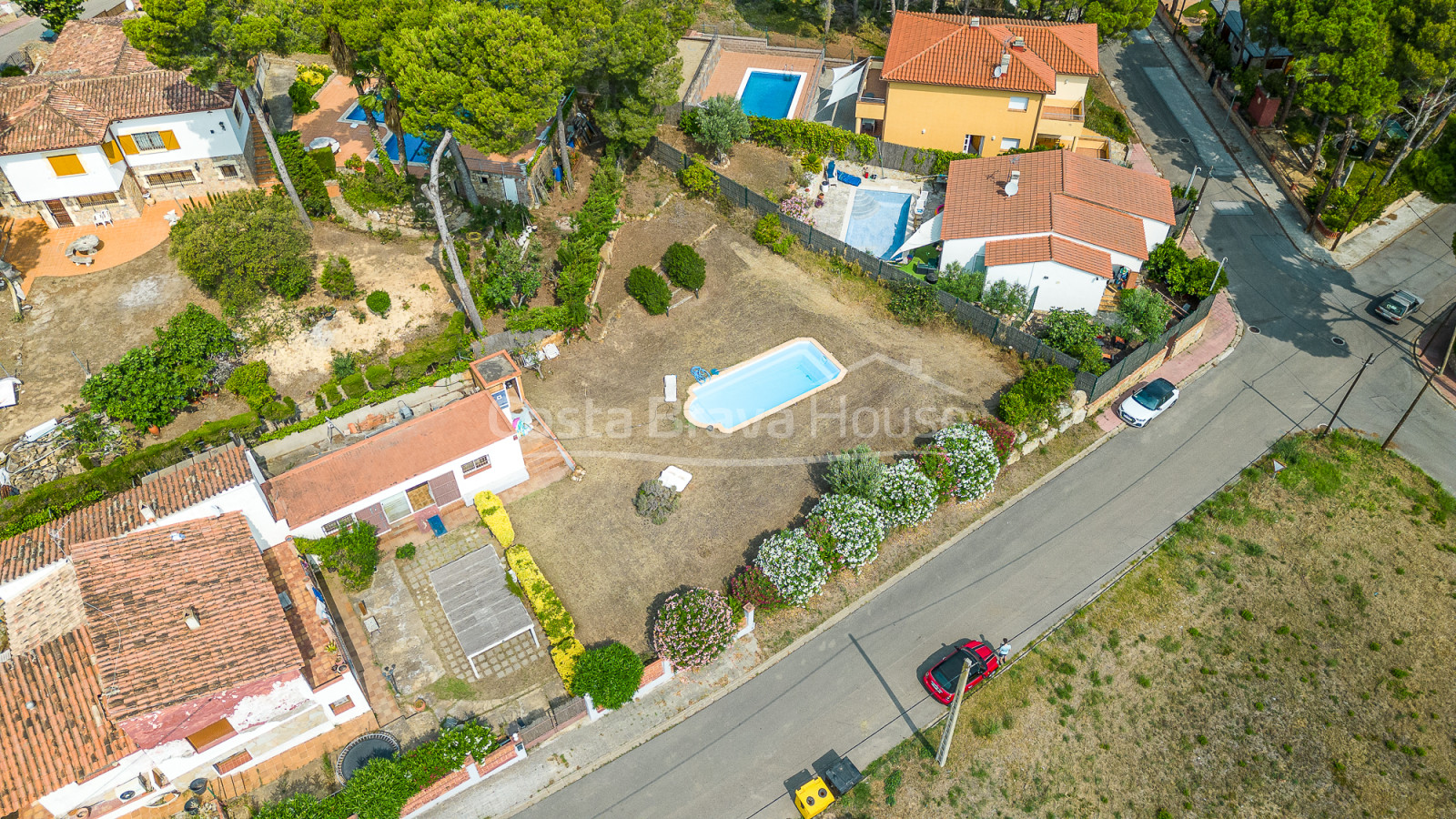 Terreno edificable cerca de la playa Pals, Costa Brava