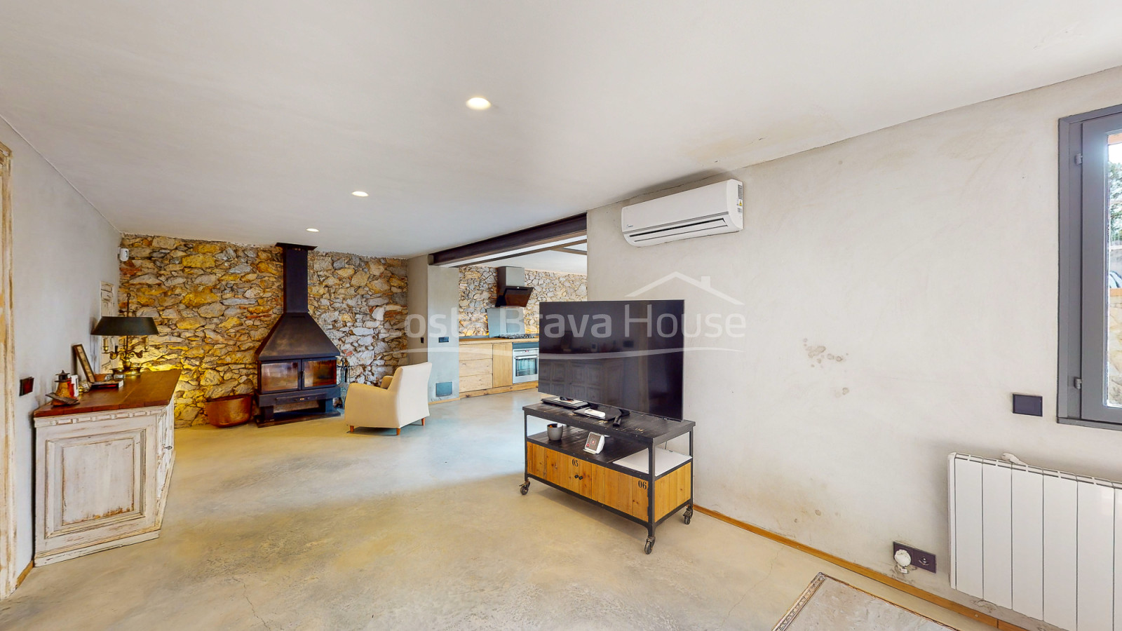 Renovated country house in Esclanyà, Costa Brava