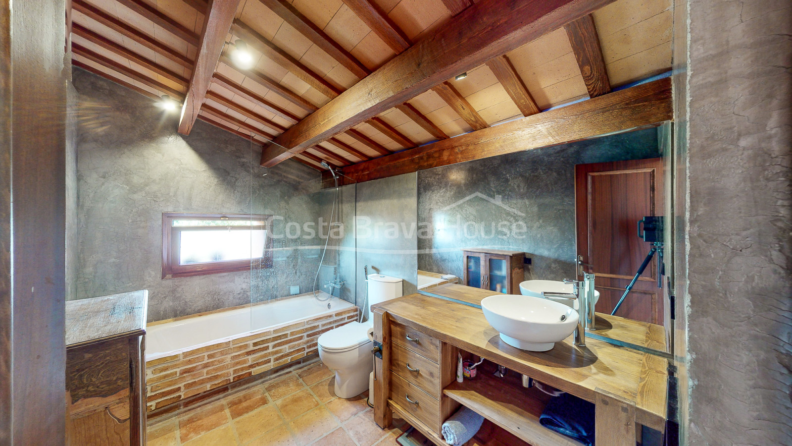 Casa de campo reformada en Esclanyà, Costa Brava