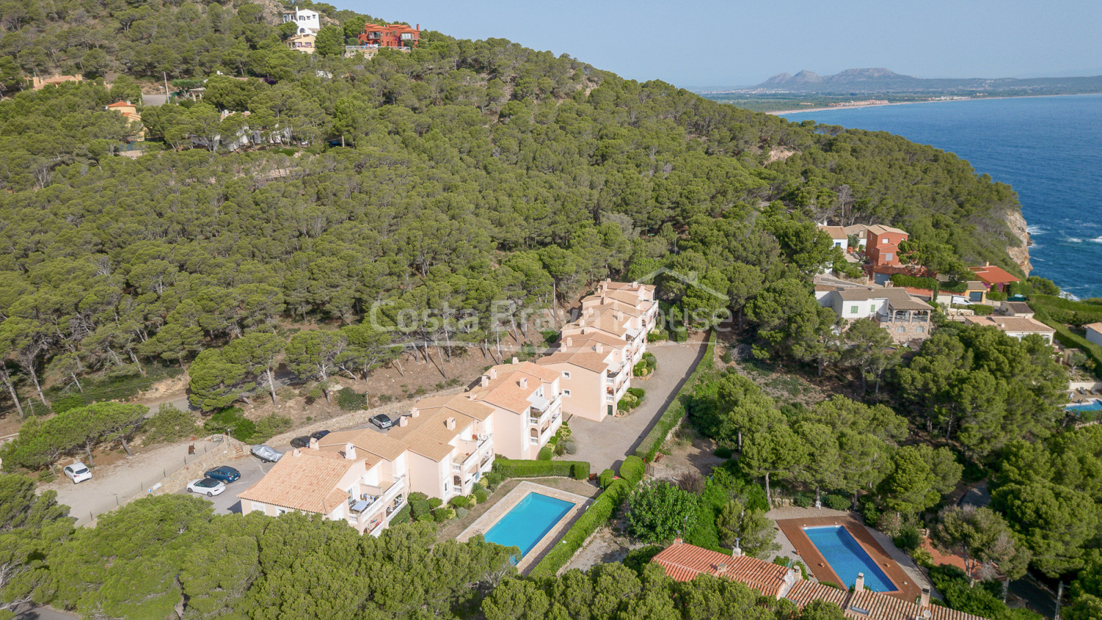 Appartement avec vue sur la mer, terrasse et piscine à Begur Sa Tuna