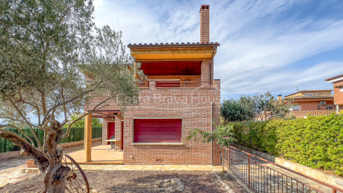 Casa amb jardí en venda a Pals, a poca distància a peu del centre històric