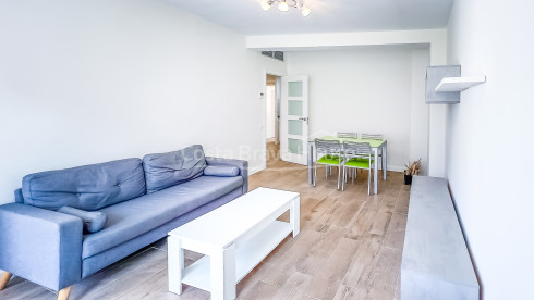 Apartamento renovado en la playa de Sa Riera, Begur, en venta