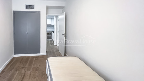 Apartament renovat a la platja de Sa Riera, Begur, en venda