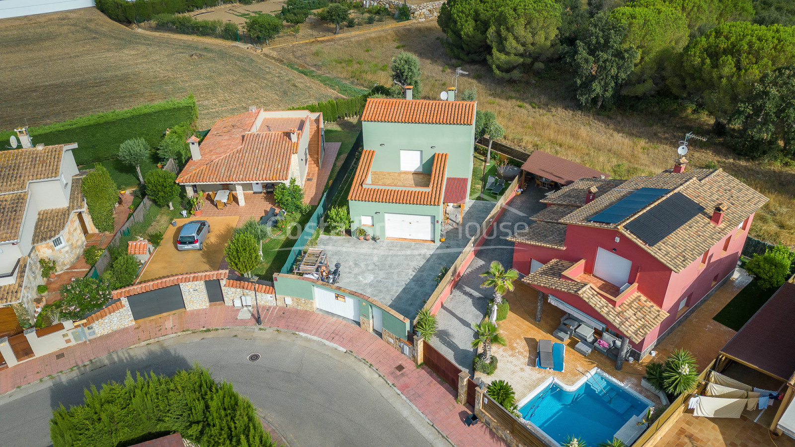 House for sale in the prestigious Torre Simona, Montrás, Costa Brava