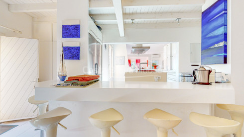 Huis met zwembad en onafhankelijk appartement te koop in Sa Riera (Begur)