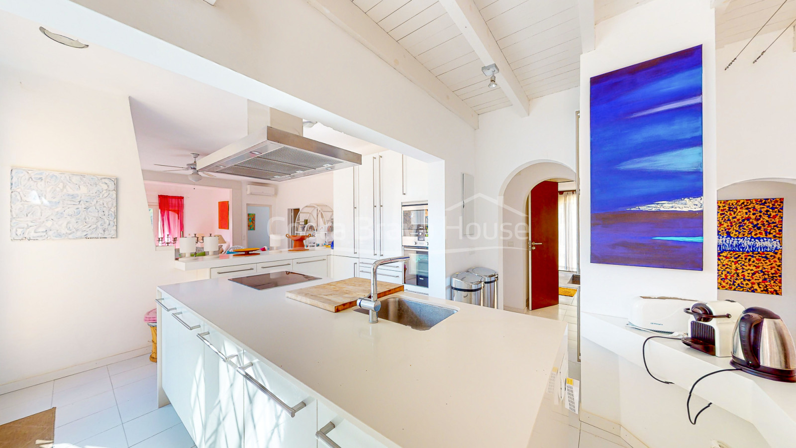 Huis met zwembad en onafhankelijk appartement te koop in Sa Riera (Begur)