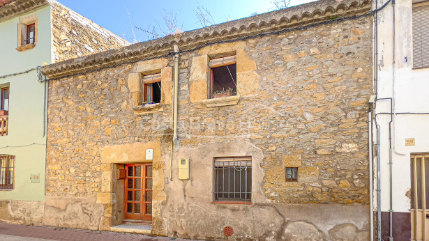 Casa de pueblo en venta en La Bisbal d’Empordà