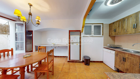 Ground floor apartment on the beach of Llafranc