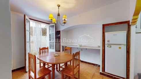 Ground floor apartment on the beach of Llafranc