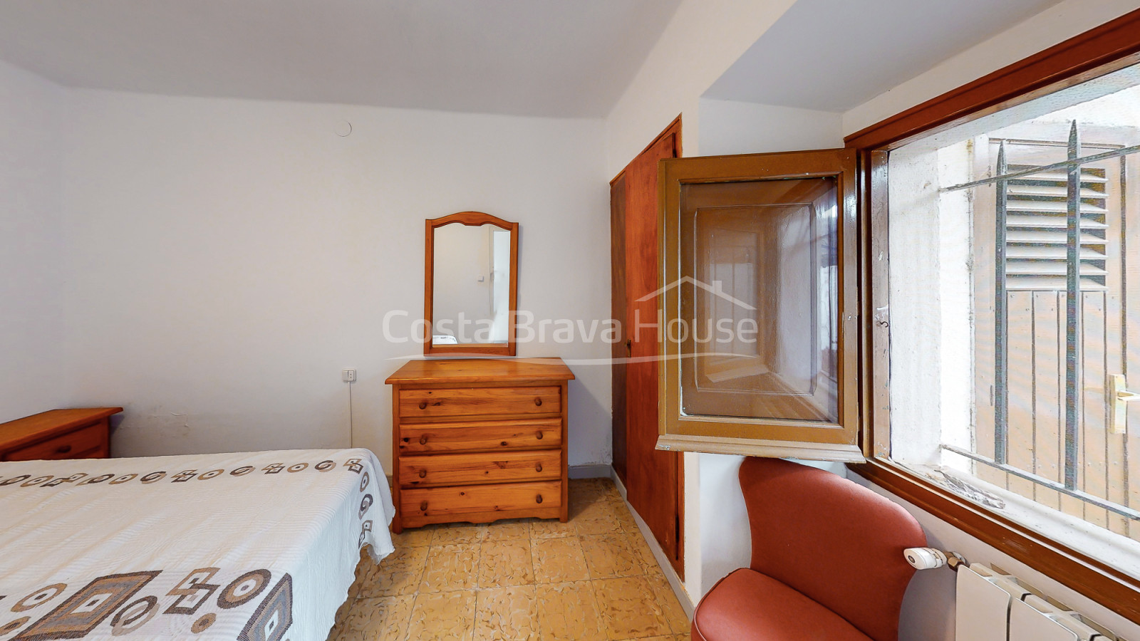 Ground floor apartment on the beach of Llafranc