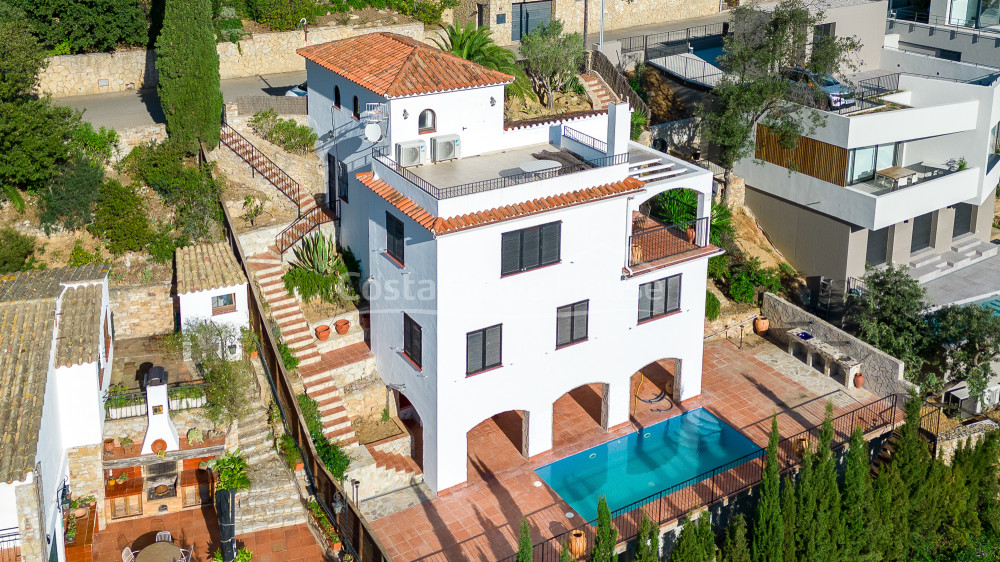 Casa mediterrània amb vista mar a Begur Sa Riera