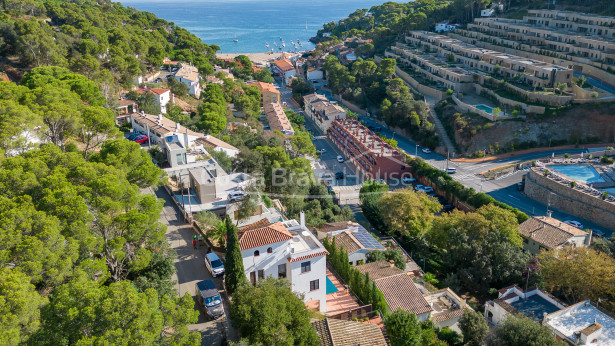 Casa mediterránea con vista mar en Begur Sa Riera