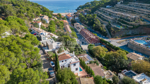 Casa mediterrània amb vista mar a Begur Sa Riera