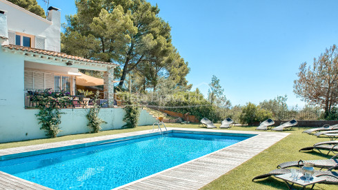 Elegant vila amb piscina a Begur Ses Costes Aiguablava