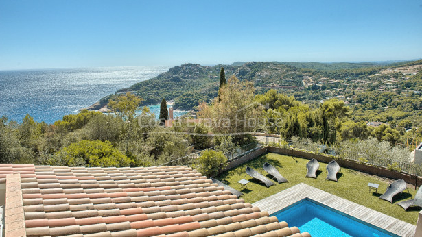 Elégante villa avec piscine à Begur Ses Costes Aiguablava
