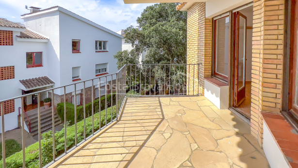 Apartamento con terraza en Calella de Palafrugell
