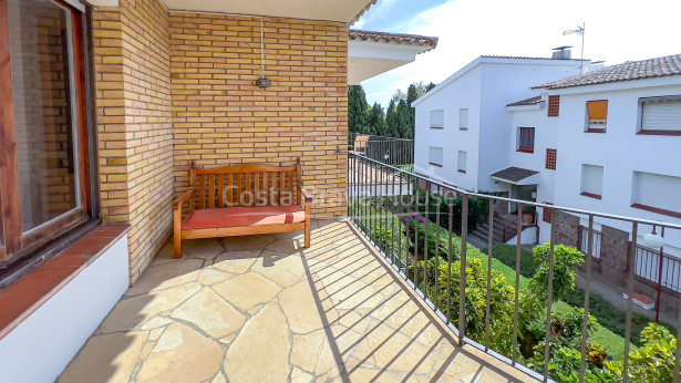 Apartamento con terraza en Calella de Palafrugell