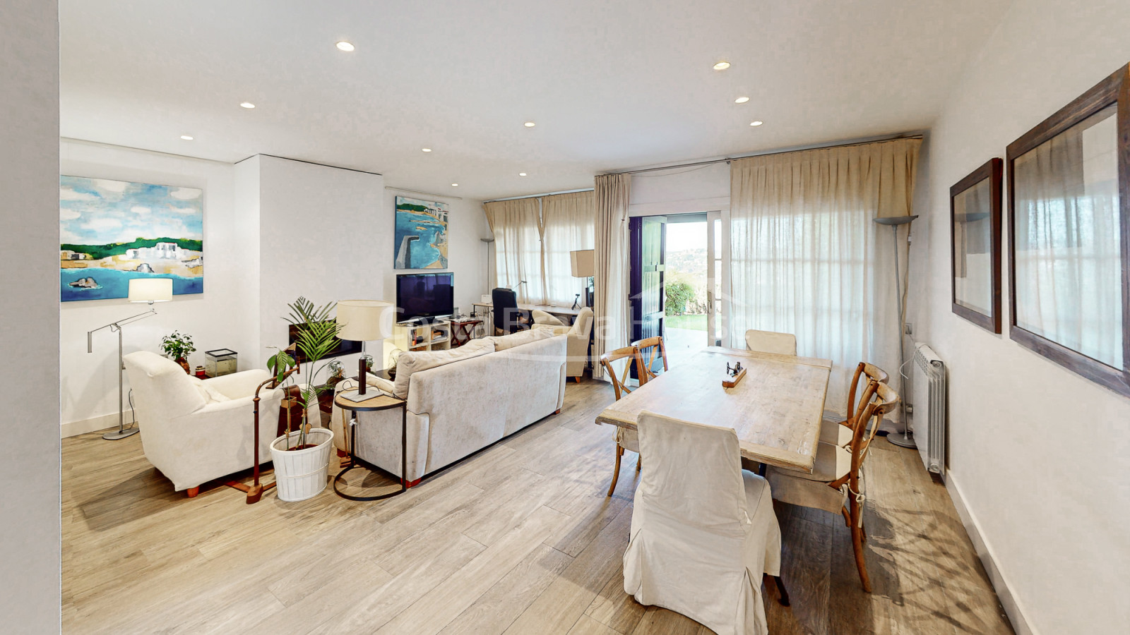 Casa a Llafranc amb vistes al mar i jardí privat