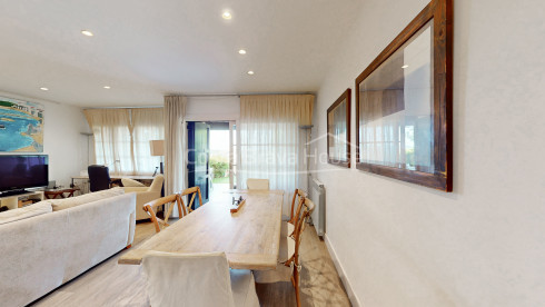 Casa a Llafranc amb vistes al mar i jardí privat