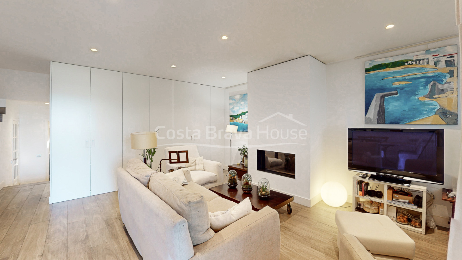 Townhouse in Llafranc with sea views and private garden