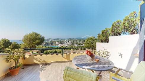 Casa a Llafranc amb vistes al mar i jardí privat