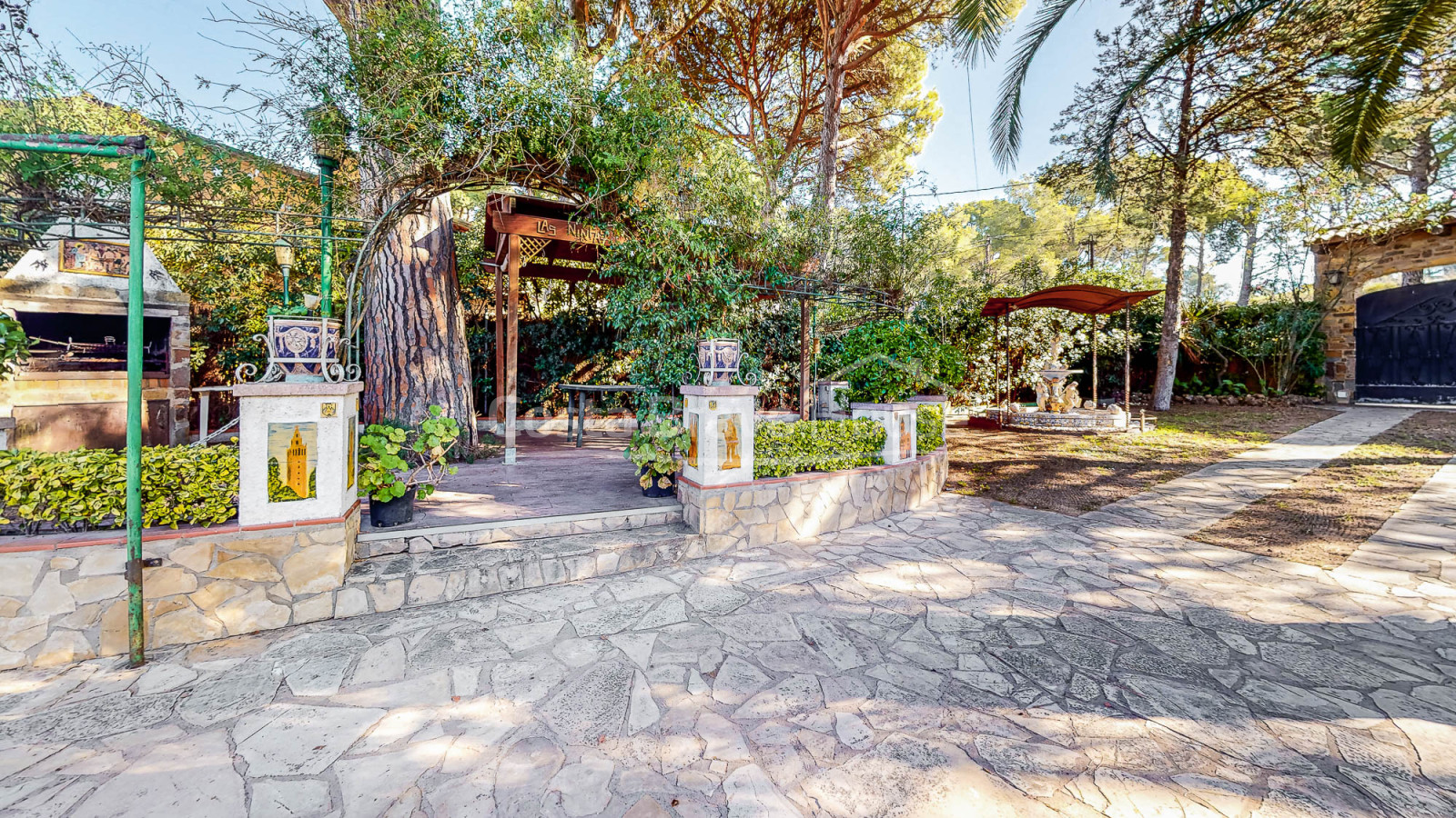 Casa mediterrània amb jardí i piscina a 5 minuts de Begur