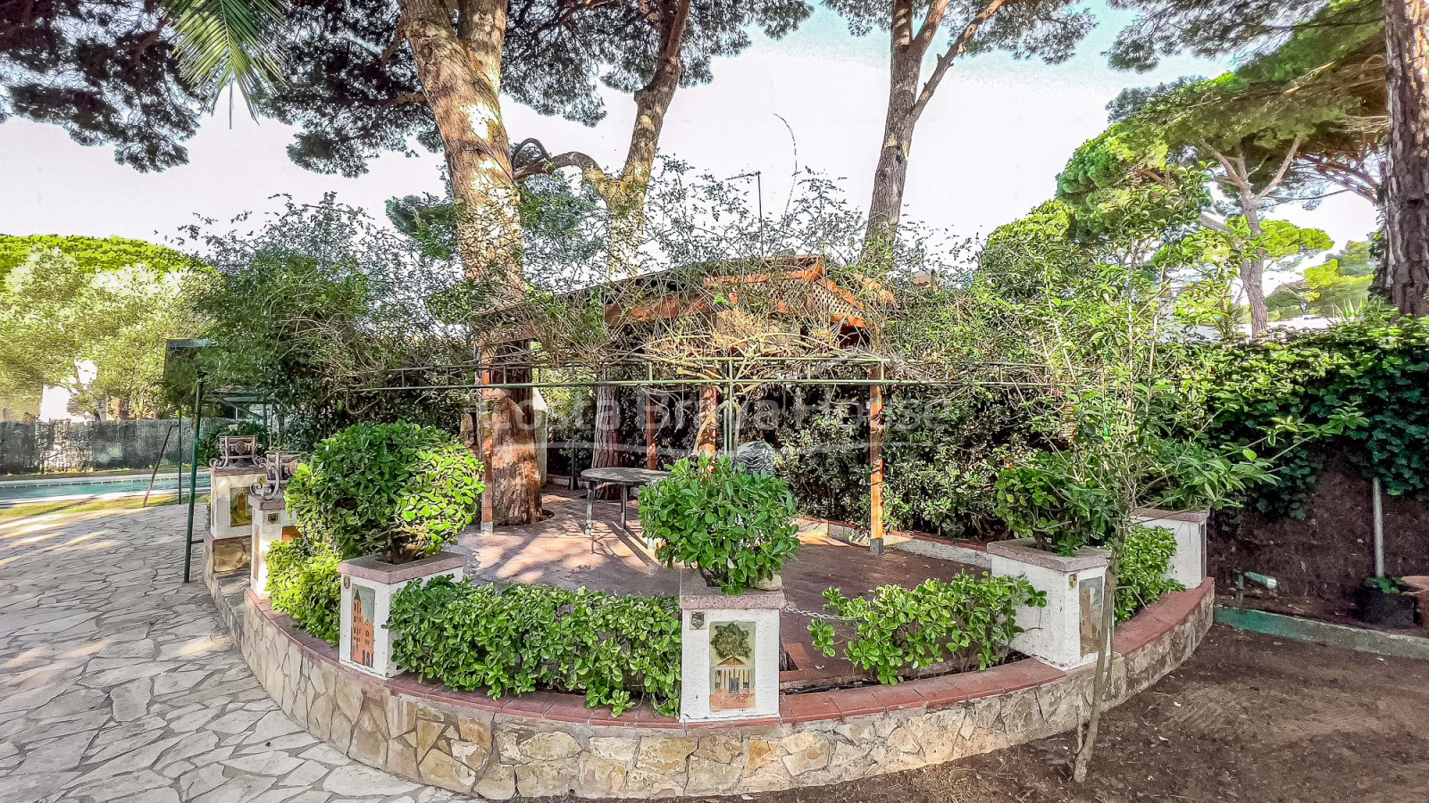 Casa mediterránea con jardín y piscina a 5 minutos de Begur