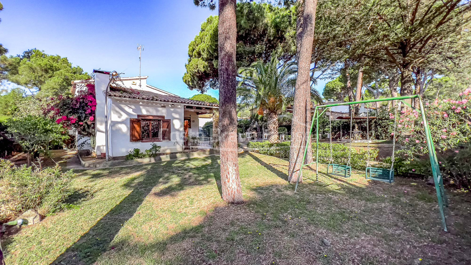 Casa mediterránea con jardín y piscina a 5 minutos de Begur