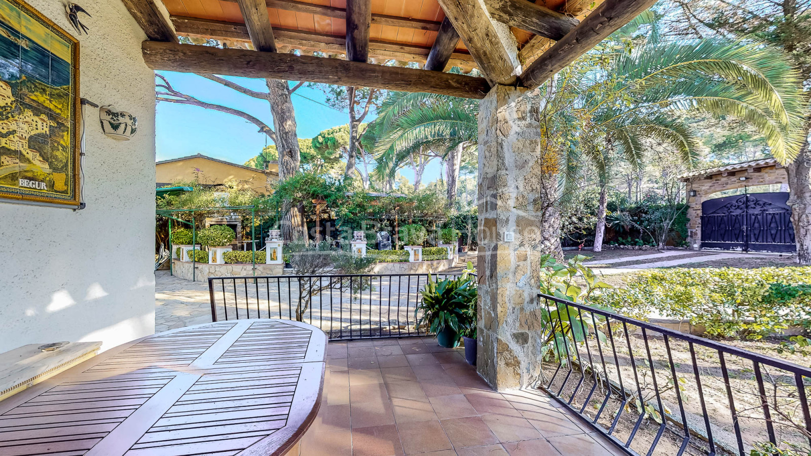 Maison méditerranéenne avec jardin et piscine à 5 minutes de Begur