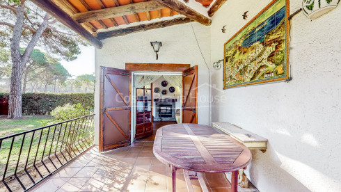 Maison méditerranéenne avec jardin et piscine à 5 minutes de Begur