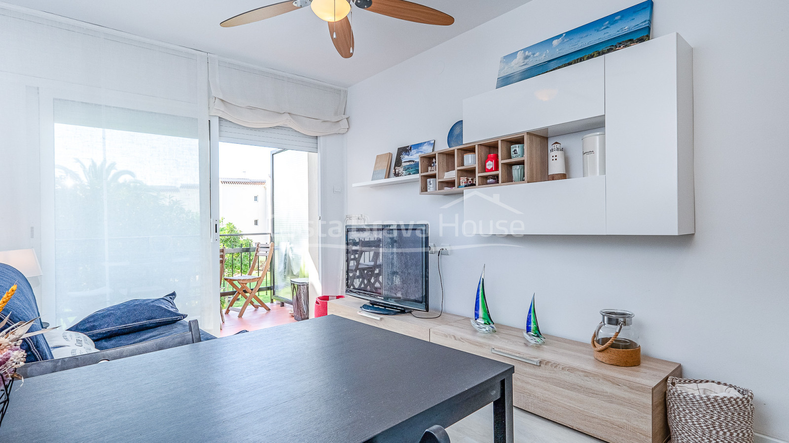 Apartamento con terraza y piscina en Calella de Palafrugell