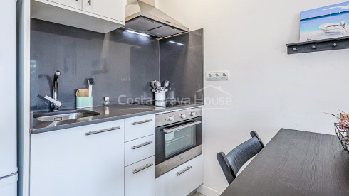 Apartamento con terraza y piscina en Calella de Palafrugell