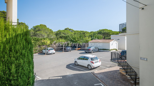 Apartamento con terraza y piscina en Calella de Palafrugell