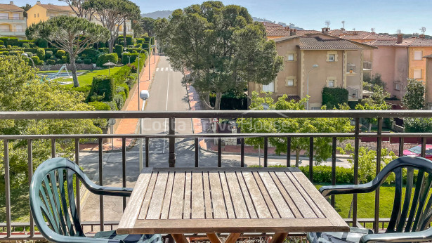 Apartamento con terraza y vista mar en Calella Palafrugell Costa Brava