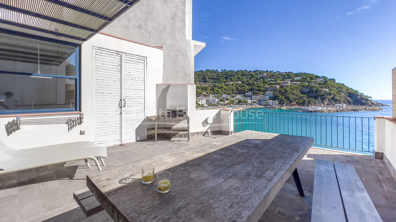 Casa en venta en Llafranc con vista mar y acceso directo a la playa