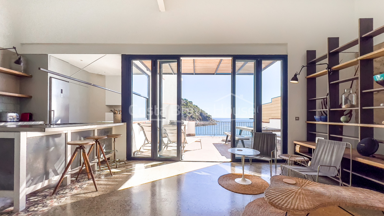 Maison à vendre à Llafranc avec vue sur la mer et accès direct à la plage