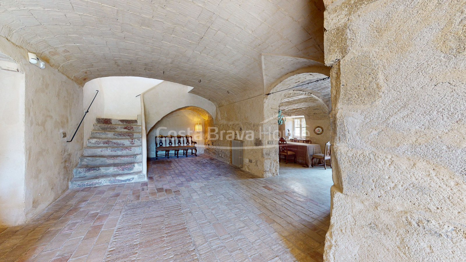 Stately estate in Vilamacolum, Alt Empordà