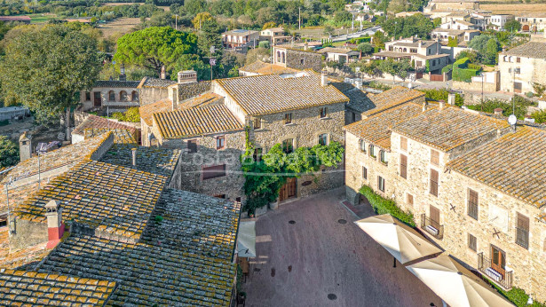 Hotel con encanto en venta en Monells, Baix Empordà