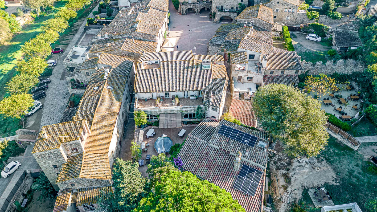 Charmant hotel te koop in Monells, Baix Empordà