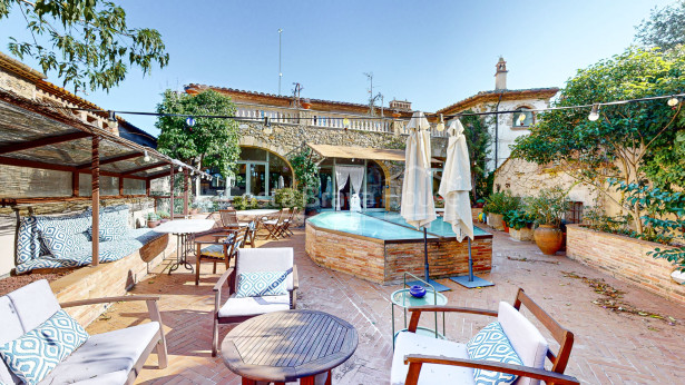 Hotel con encanto en venta en Monells, Baix Empordà