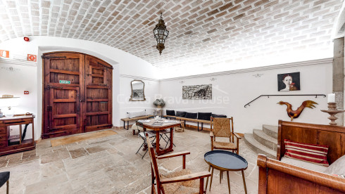 Charmant hotel te koop in Monells, Baix Empordà