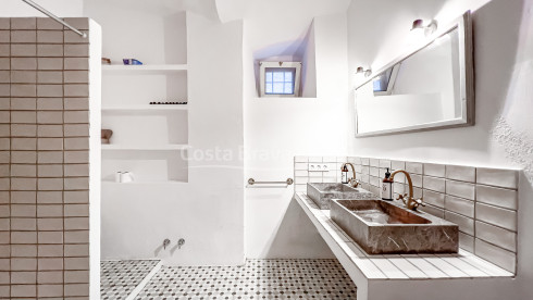 Hotel amb encant en venda a Monells, Baix Empordà
