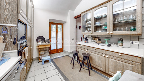 Charmant hotel te koop in Monells, Baix Empordà
