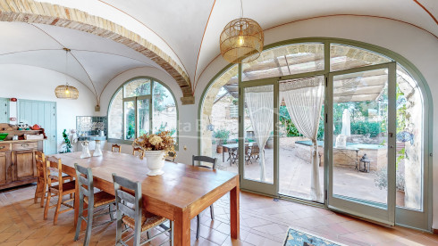 Hotel amb encant en venda a Monells, Baix Empordà