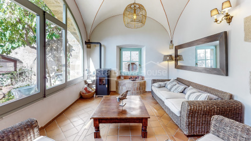 Charmant hotel te koop in Monells, Baix Empordà