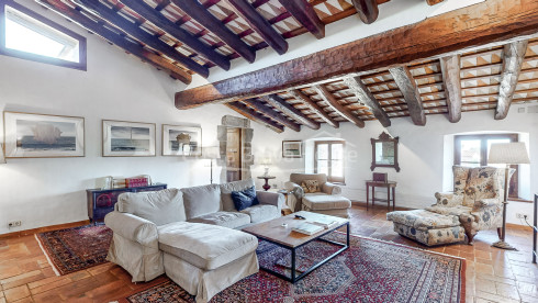 Charmant hotel te koop in Monells, Baix Empordà