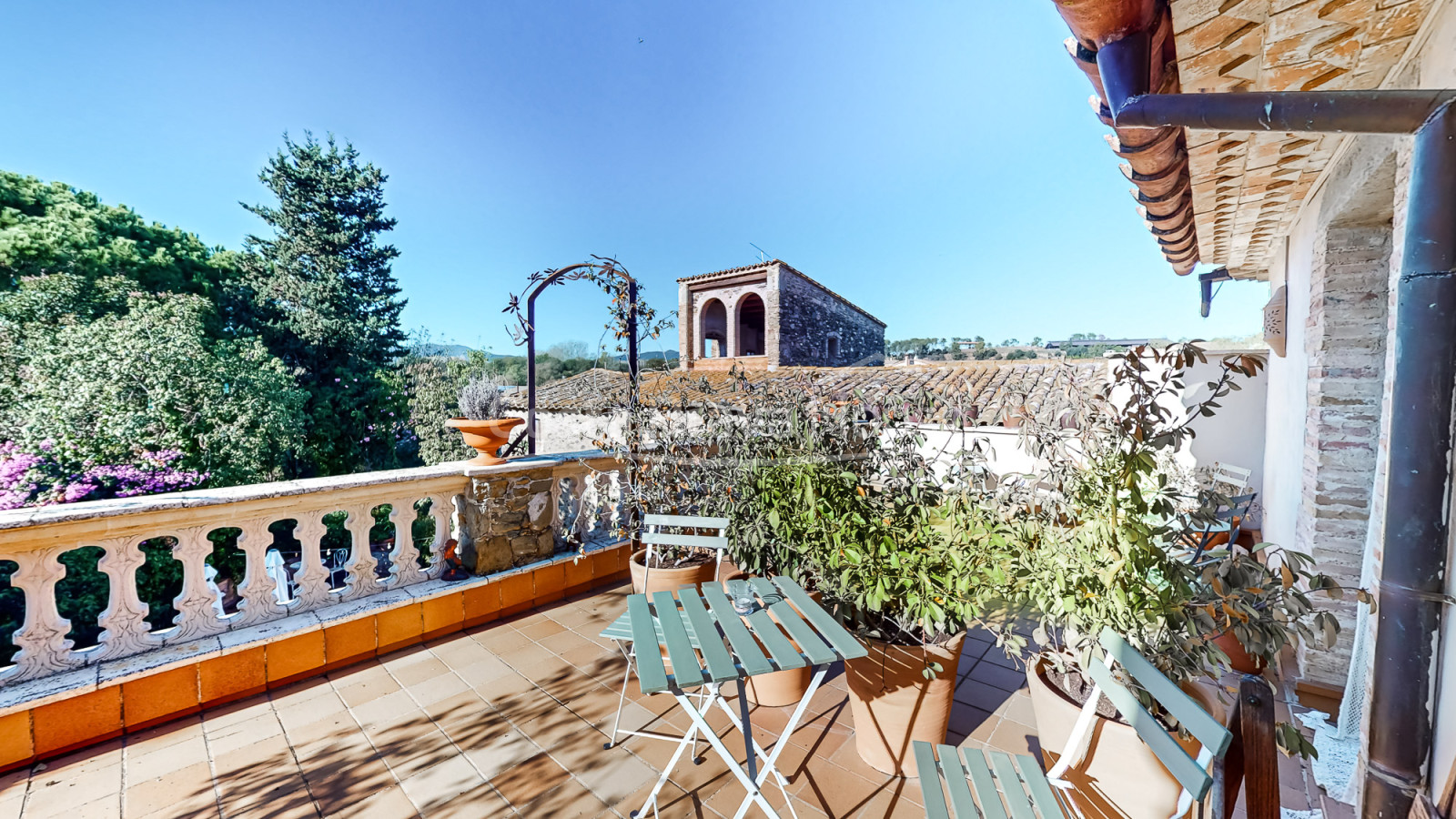 Charmant hotel te koop in Monells, Baix Empordà