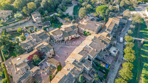 Hotel amb encant en venda a Monells, Baix Empordà